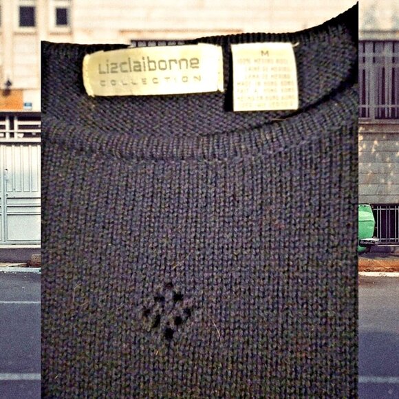 Liz Claiborne Womens Top Medium/ Black w White Floral 100% Merino Wool Sweater - Picture 13 of 13